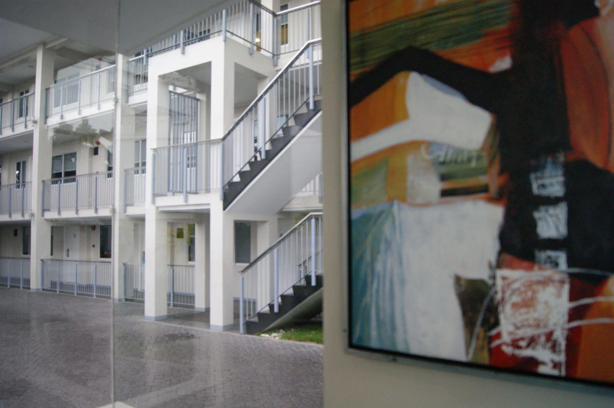 Z Pad Residences Hotel 2*